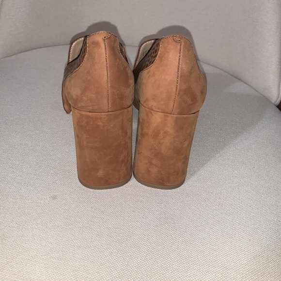 New Dillards Gibson Latimer loafer heels 6 cognac tan suede - Picture 4 of 5
